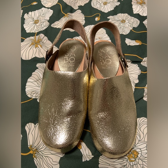 Bosabo Shoes - Bosabo Leather Gold Clogs size 7